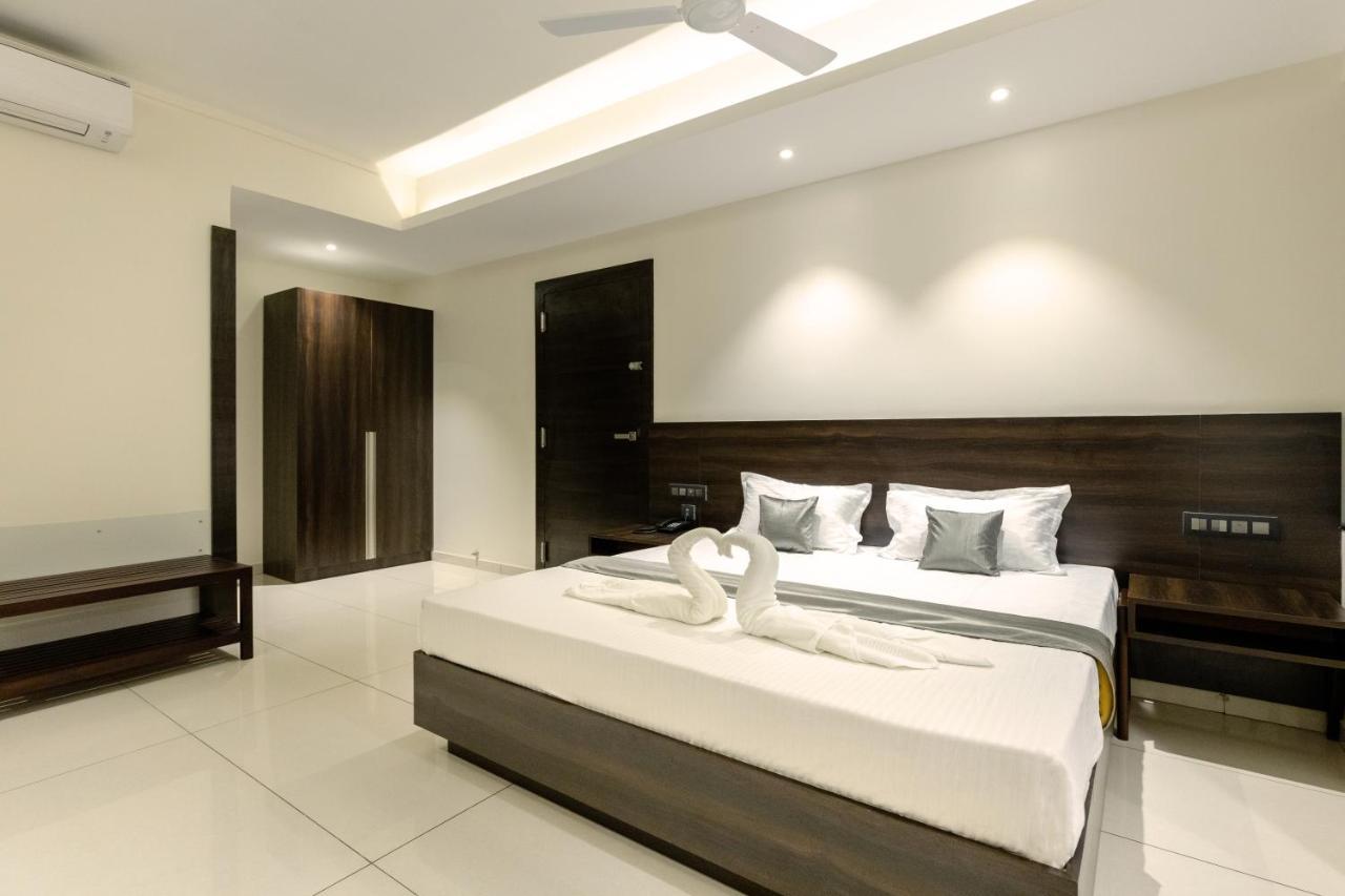 Hotel Paramount Suites & Service Apartments 망갈로르 외부 사진