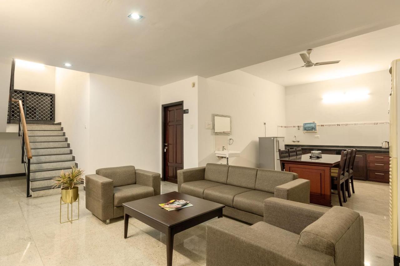 Hotel Paramount Suites & Service Apartments 망갈로르 외부 사진