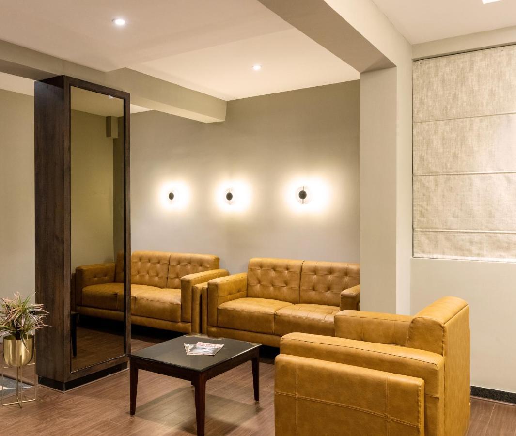 Hotel Paramount Suites & Service Apartments 망갈로르 외부 사진